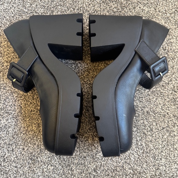 Madden Girl Mary Jane Chunky Platform Black Patent Faux Leather Shoes Size 9 - Picture 7 of 8